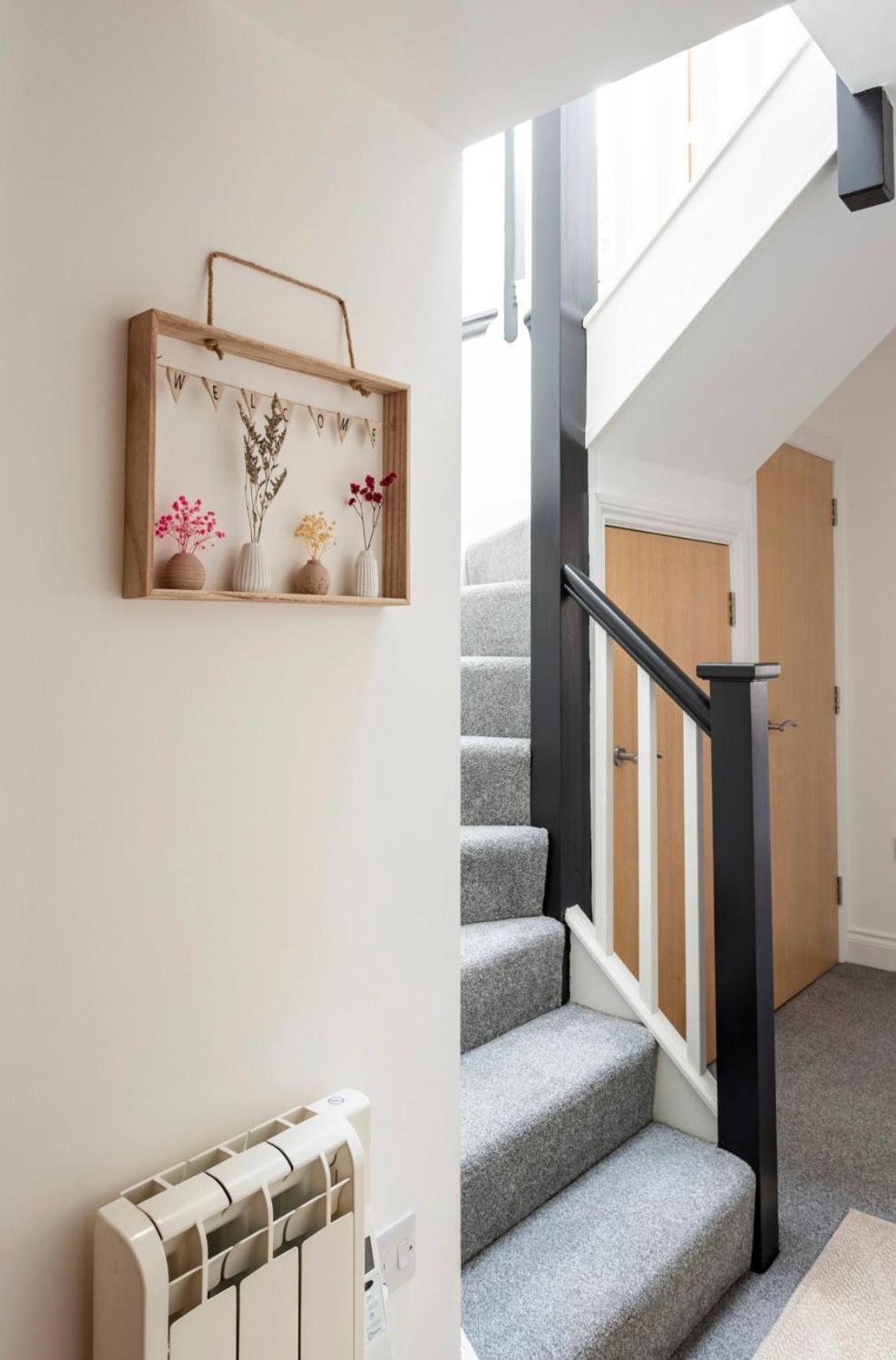 Beautiful 2 Bed Apartment Just Steps To The Beach Weymouth Exterior photo